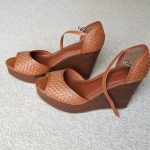 Wedge sandals